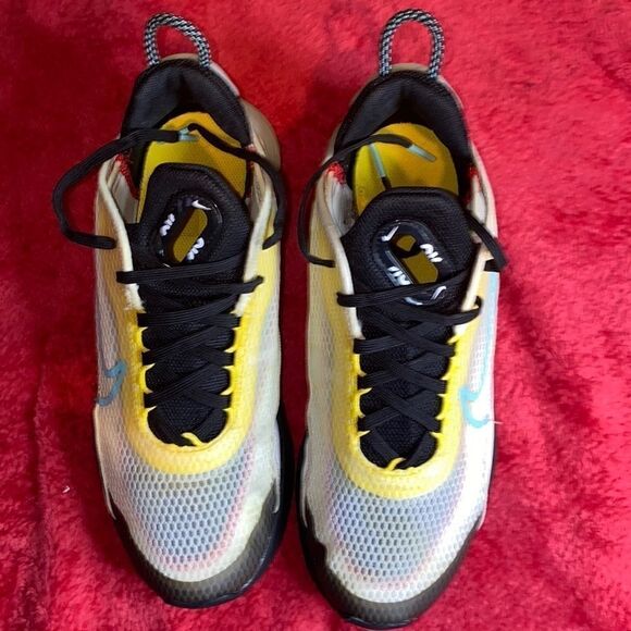 Nike Air Max 2090 Casual Running Shoe - Picture 2 of 6